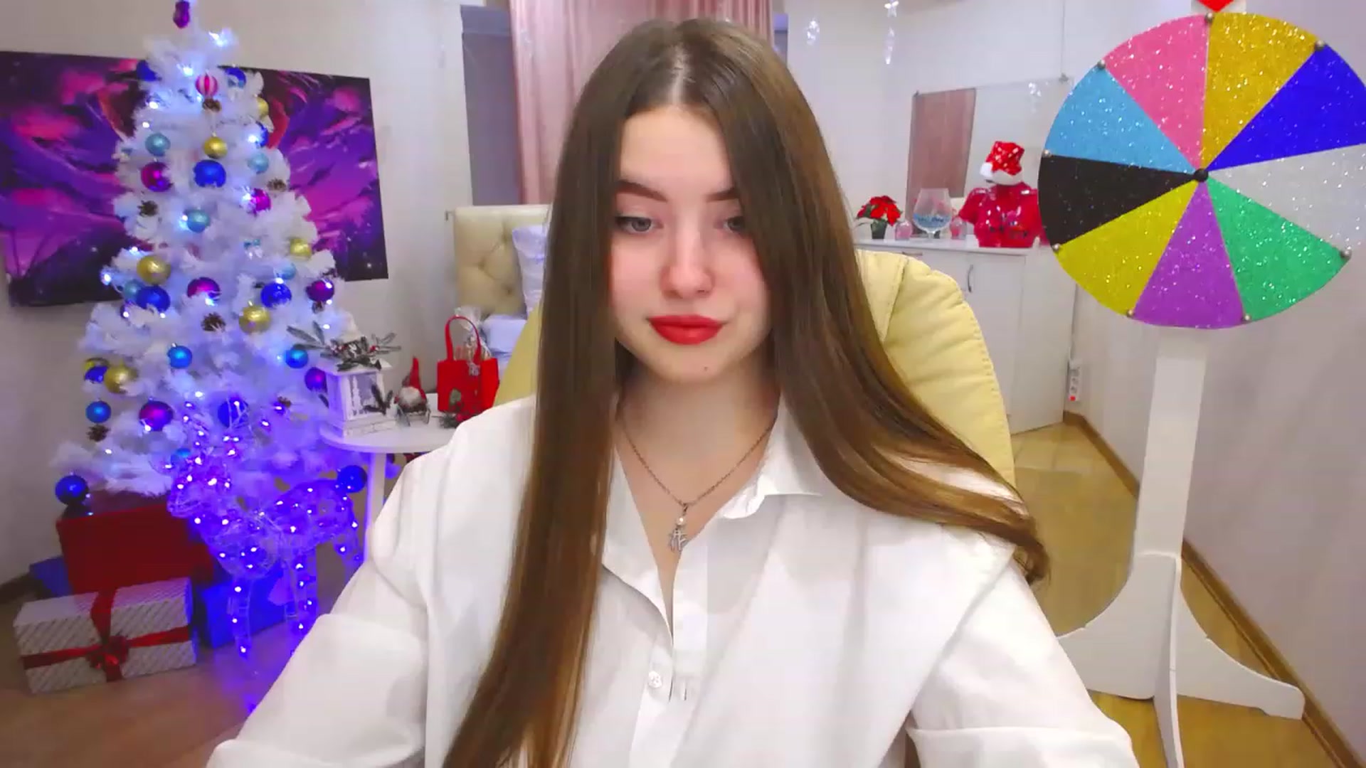 Gallery image thumbnail from AdmireMyEyes's myfreecams stream on, 12/26/2022, 09:20 image 4 of 20