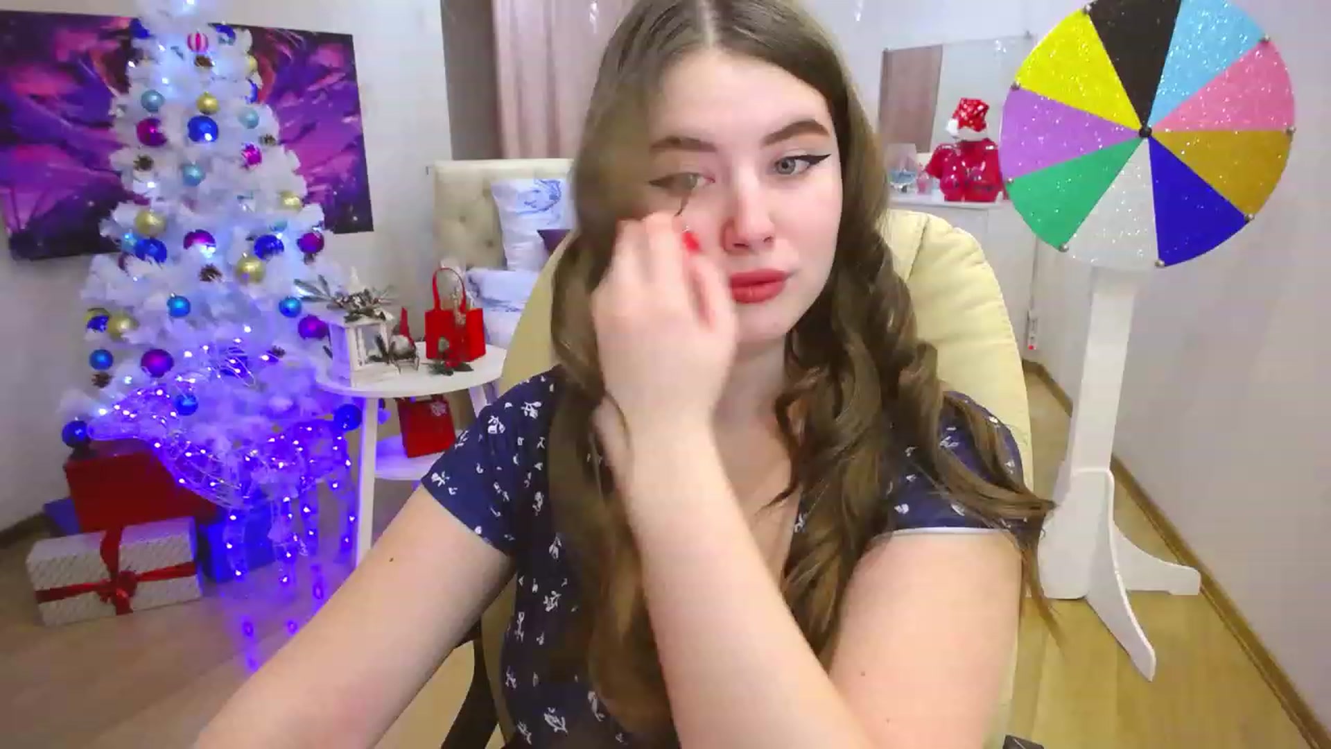 Gallery image thumbnail from AdmireMyEyes's myfreecams stream on, 12/27/2022, 16:58 image 2 of 20