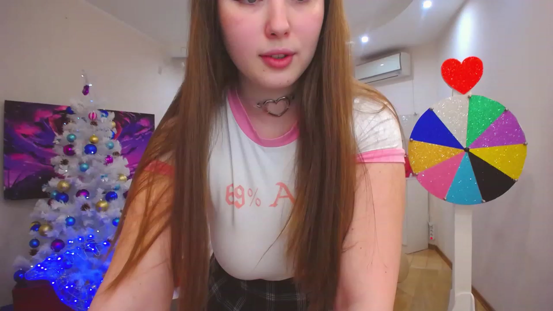 Gallery image thumbnail from AdmireMyEyes's myfreecams stream on, 12/28/2022, 06:45 image 11 of 20