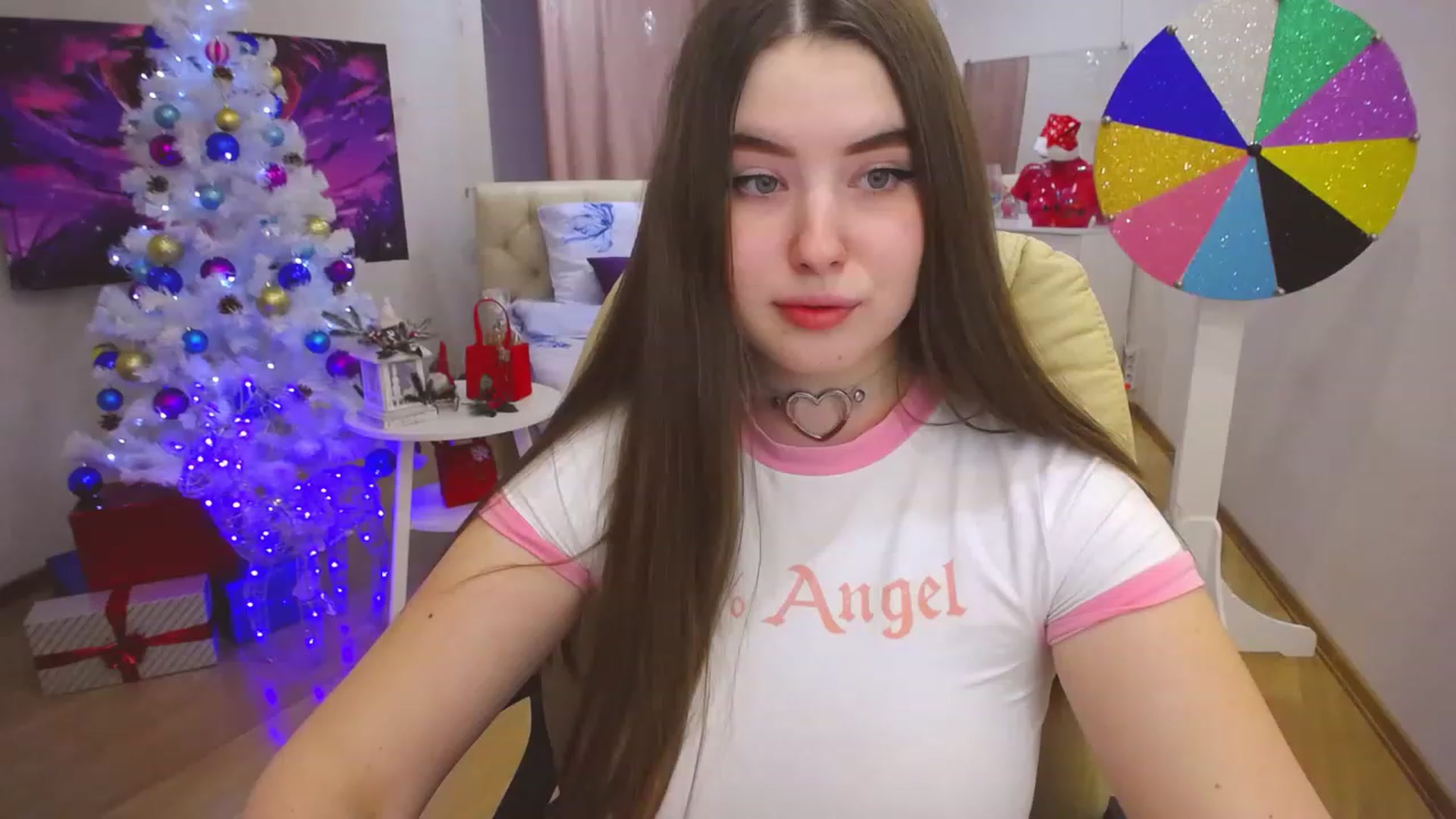 Gallery image thumbnail from AdmireMyEyes's myfreecams stream on, 12/28/2022, 08:43 image 2 of 20
