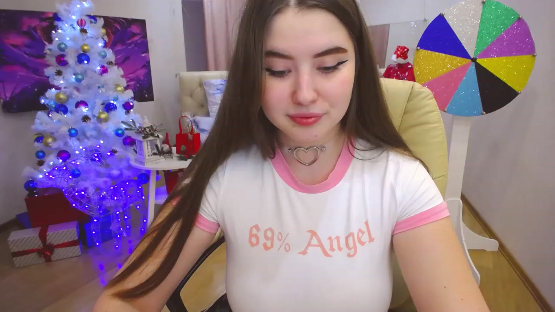 Gallery image thumbnail from AdmireMyEyes's myfreecams stream on, 12/28/2022, 09:50 image 2 of 20