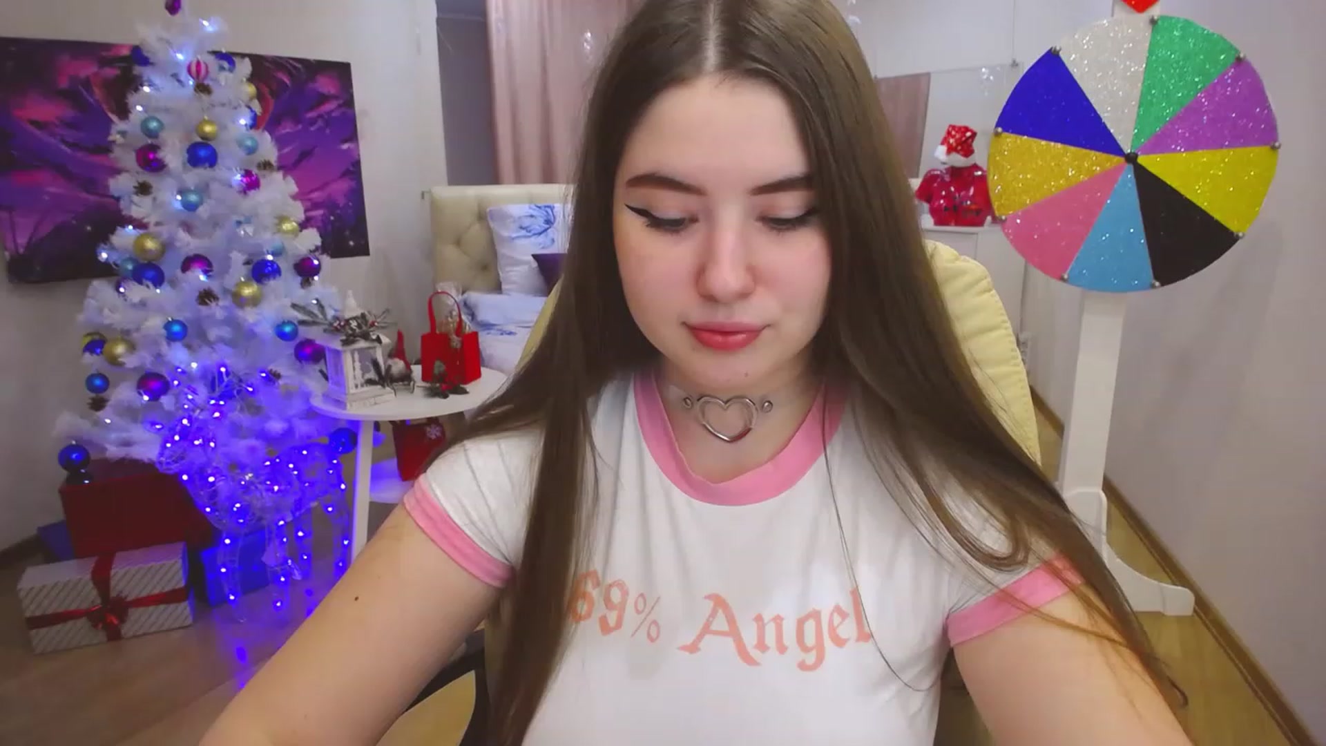 Gallery image thumbnail from AdmireMyEyes's myfreecams stream on, 12/28/2022, 09:50 image 6 of 20