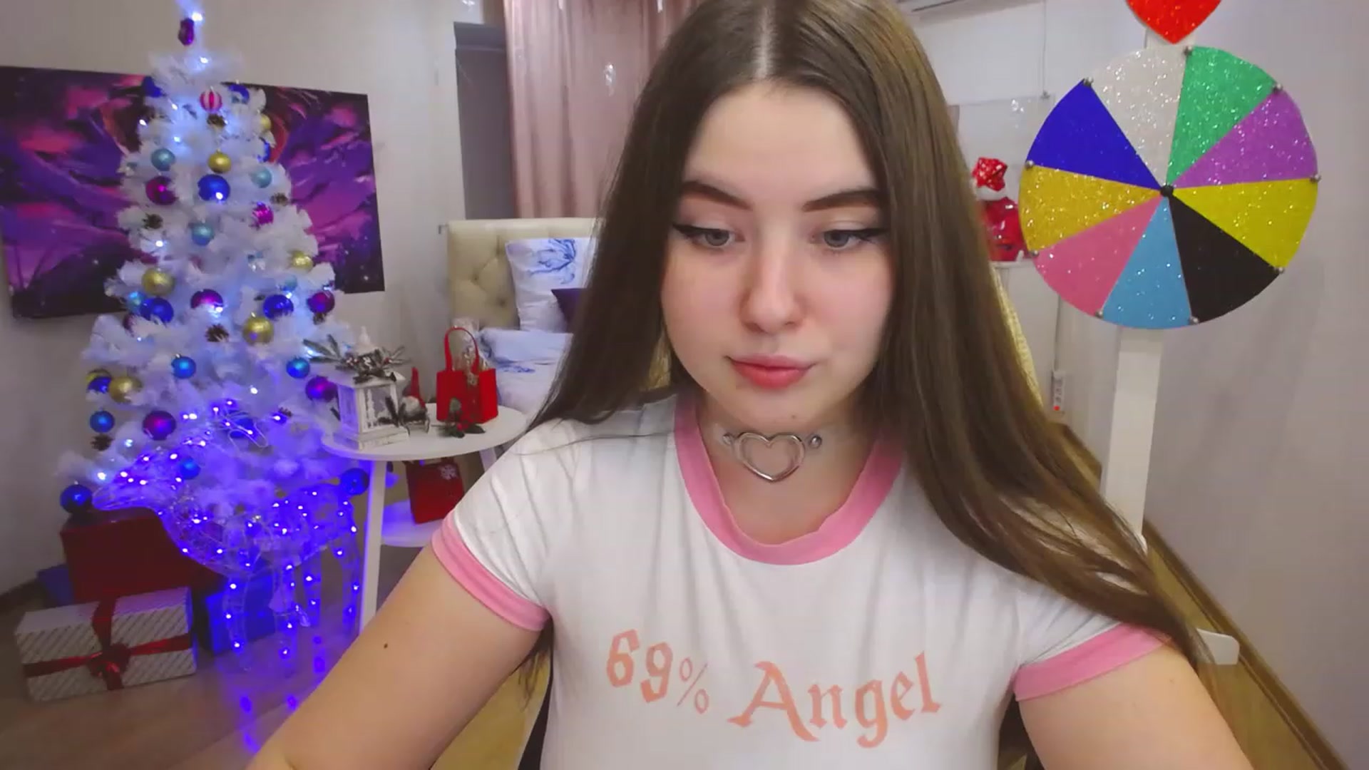 Gallery image thumbnail from AdmireMyEyes's myfreecams stream on, 12/28/2022, 09:50 image 15 of 20