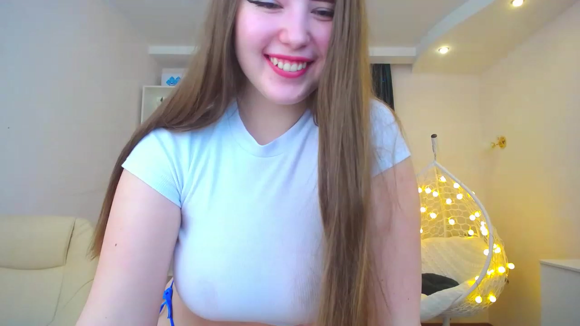 Gallery image thumbnail from AdmireMyEyes's myfreecams stream on, 12/29/2022, 06:36 image 5 of 20