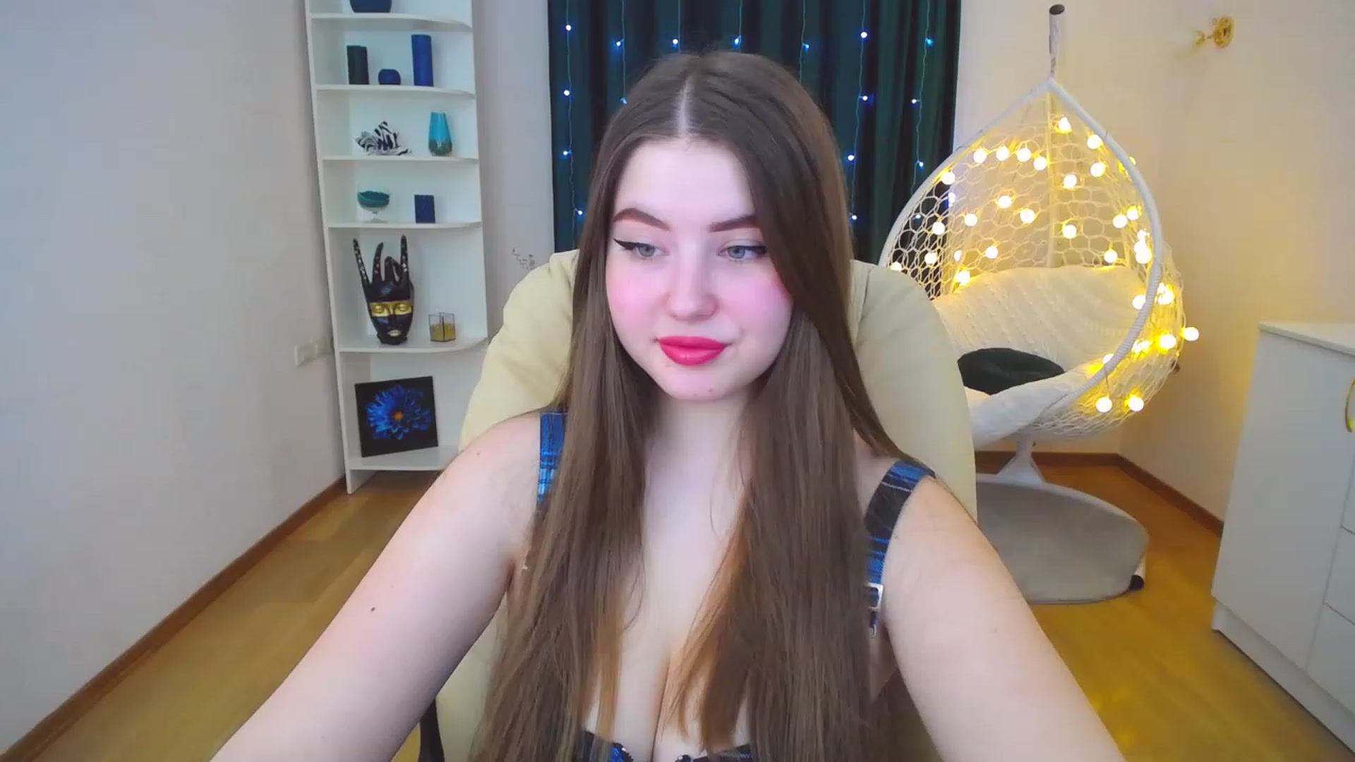 Gallery image thumbnail from AdmireMyEyes's myfreecams stream on, 12/29/2022, 07:04 image 20 of 20