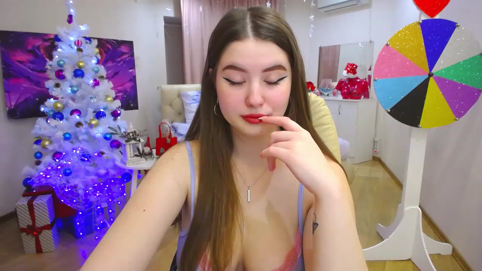 Gallery image thumbnail from AdmireMyEyes's myfreecams stream on, 12/30/2022, 05:12 image 20 of 20