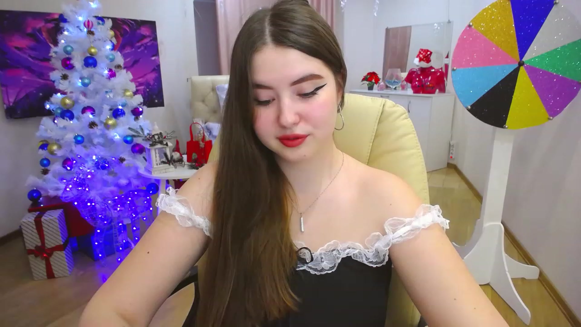 Gallery image thumbnail from AdmireMyEyes's myfreecams stream on, 12/30/2022, 07:47 image 17 of 20