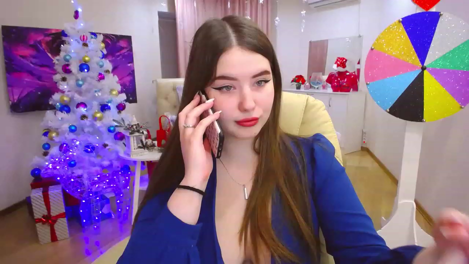 Gallery image thumbnail from AdmireMyEyes's myfreecams stream on, 12/31/2022, 06:49 image 9 of 20