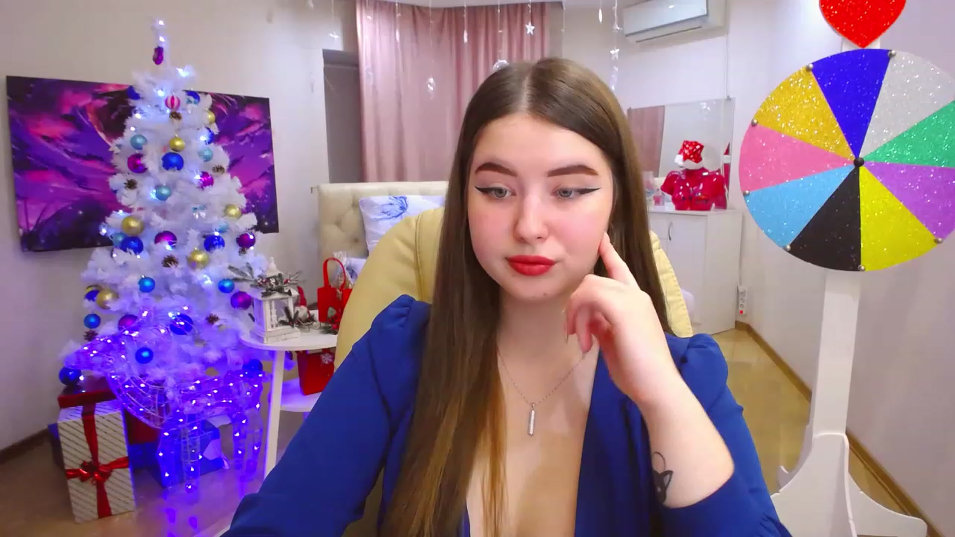 Gallery image thumbnail from AdmireMyEyes's myfreecams stream on, 12/31/2022, 06:49 image 3 of 20