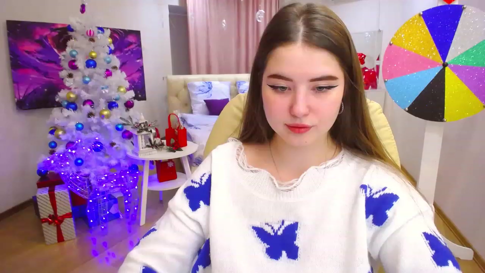 Gallery image thumbnail from AdmireMyEyes's myfreecams stream on, 12/31/2022, 10:01 image 7 of 20
