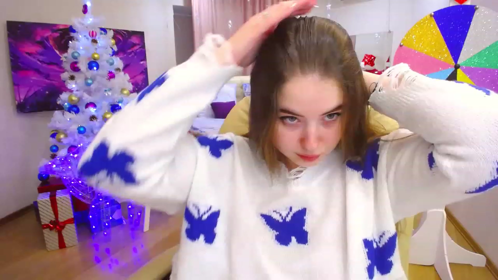 Gallery image thumbnail from AdmireMyEyes's myfreecams stream on, 12/31/2022, 10:01 image 6 of 20
