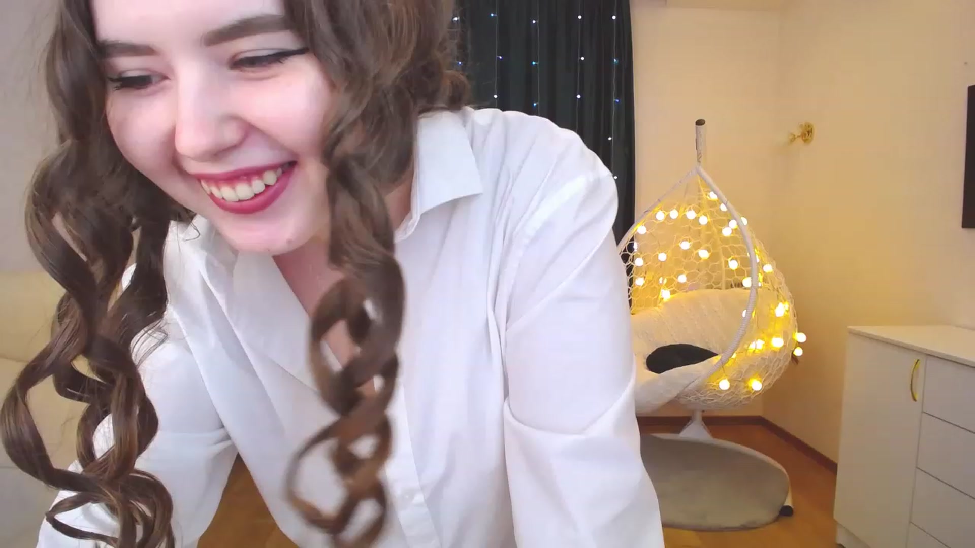 Gallery image thumbnail from AdmireMyEyes's myfreecams stream on, 01/10/2023, 11:49 image 3 of 20