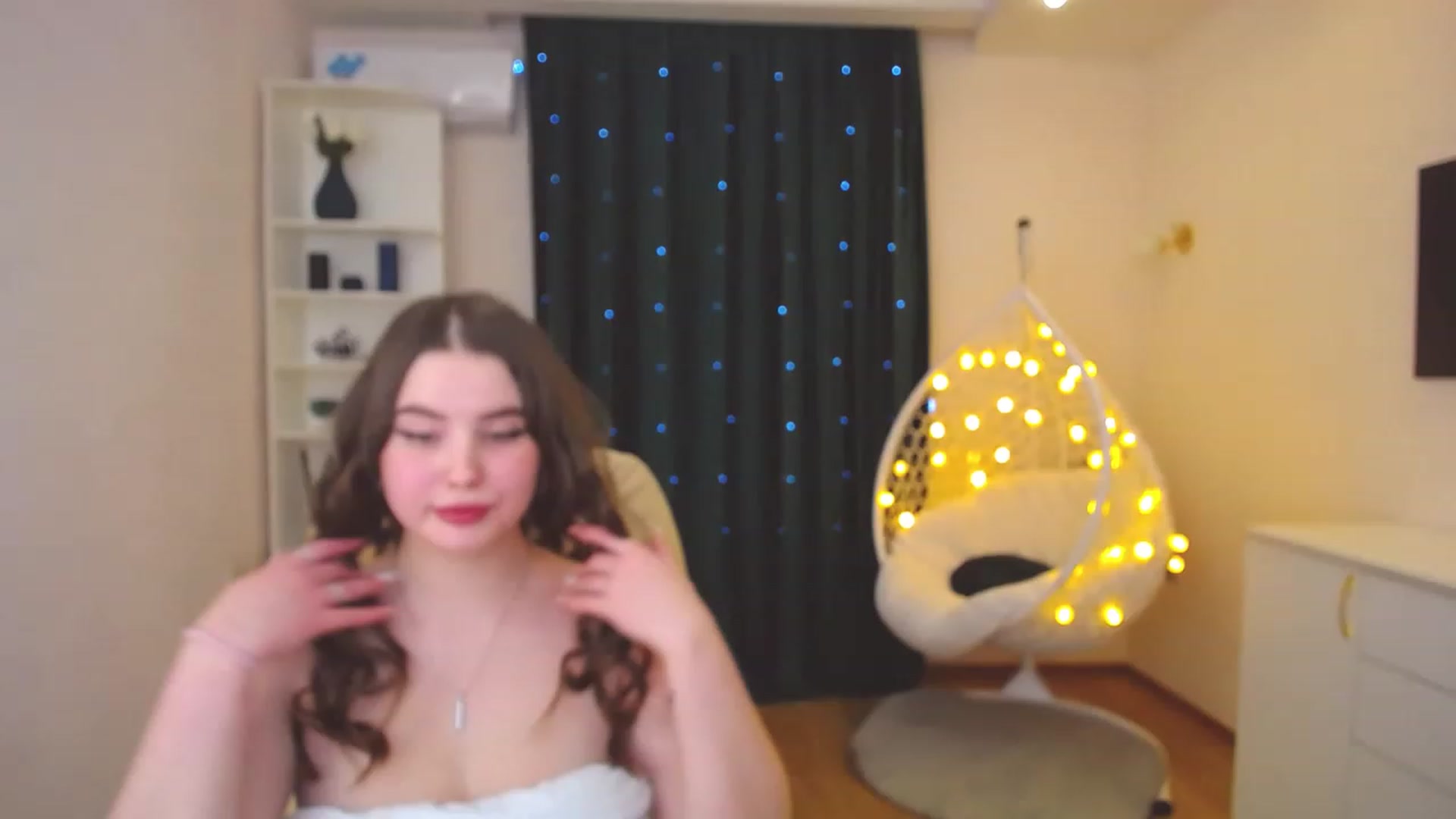 Gallery image thumbnail from AdmireMyEyes's myfreecams stream on, 01/10/2023, 14:48 image 14 of 20