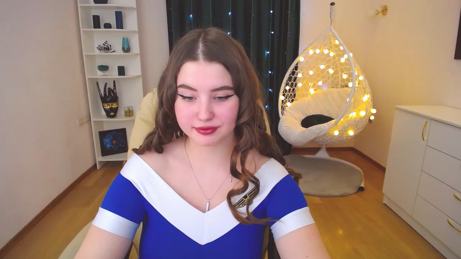 Gallery image thumbnail from AdmireMyEyes's myfreecams stream on, 01/10/2023, 16:59 image 9 of 20