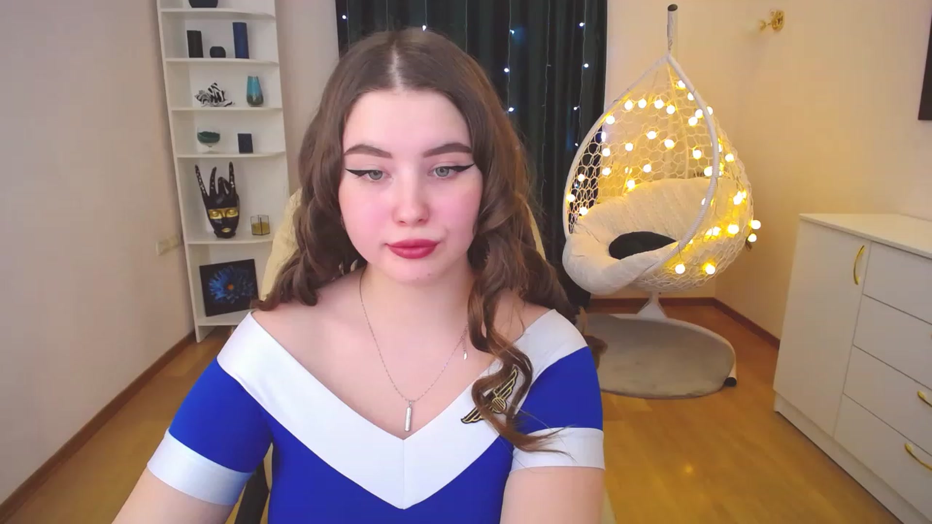 Gallery image thumbnail from AdmireMyEyes's myfreecams stream on, 01/10/2023, 16:59 image 8 of 20
