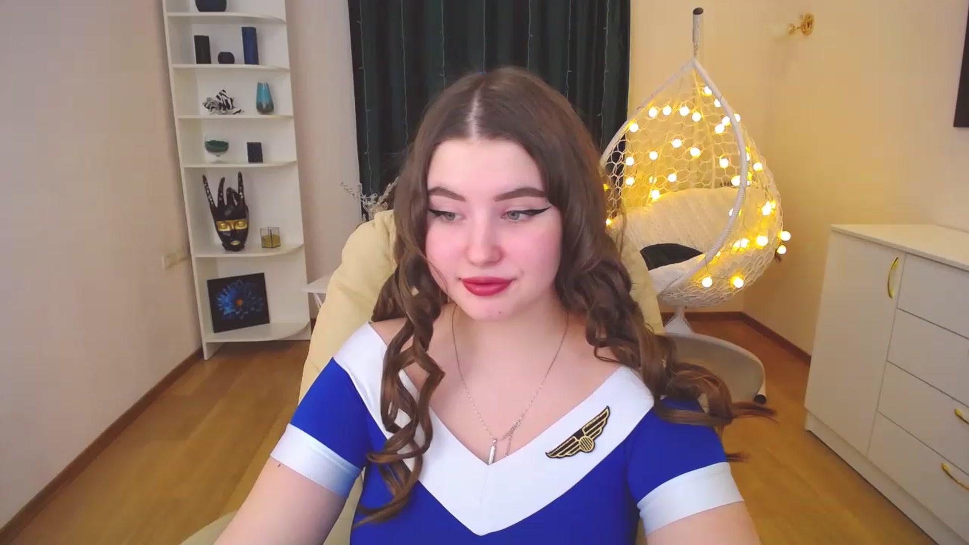 Gallery image thumbnail from AdmireMyEyes's myfreecams stream on, 01/10/2023, 16:59 image 18 of 20
