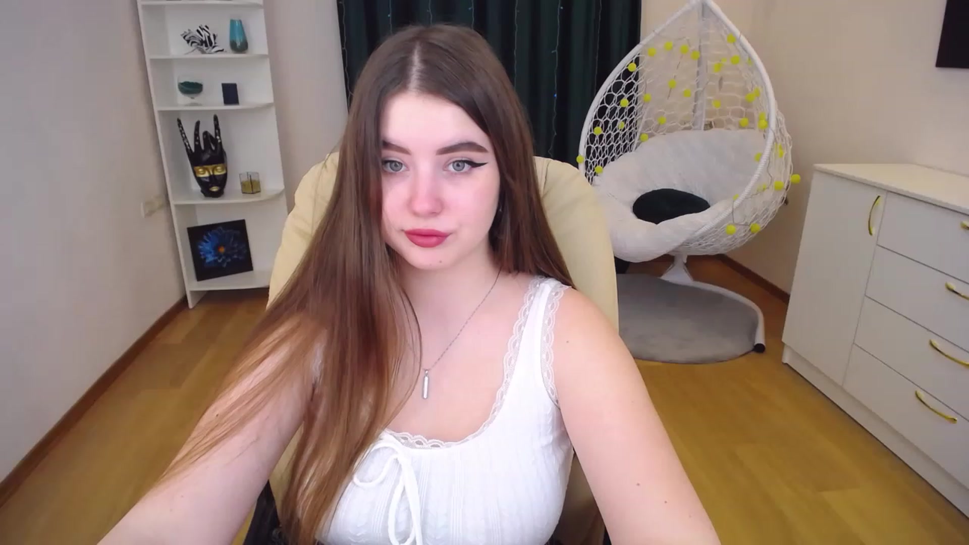 Gallery image thumbnail from AdmireMyEyes's myfreecams stream on, 01/15/2023, 09:58 image 8 of 20
