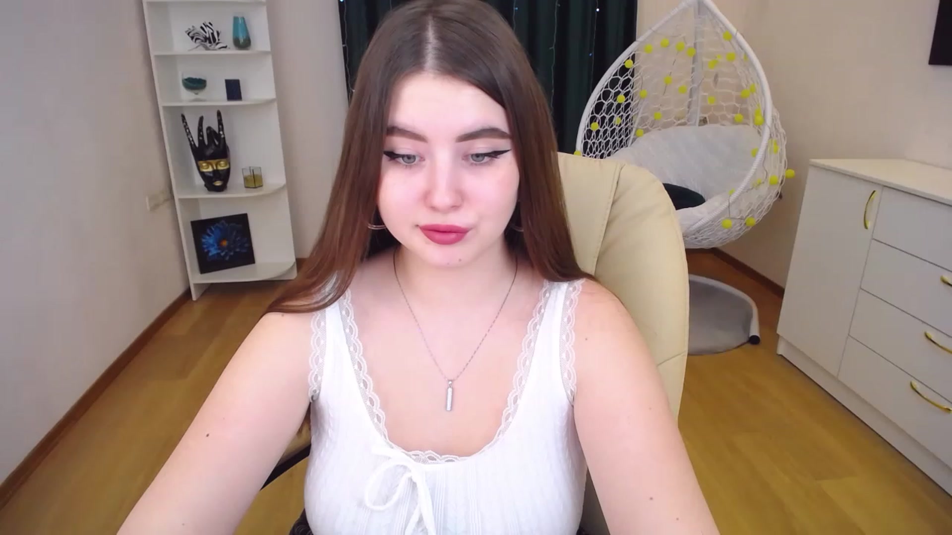 Gallery image thumbnail from AdmireMyEyes's myfreecams stream on, 01/15/2023, 09:58 image 2 of 20