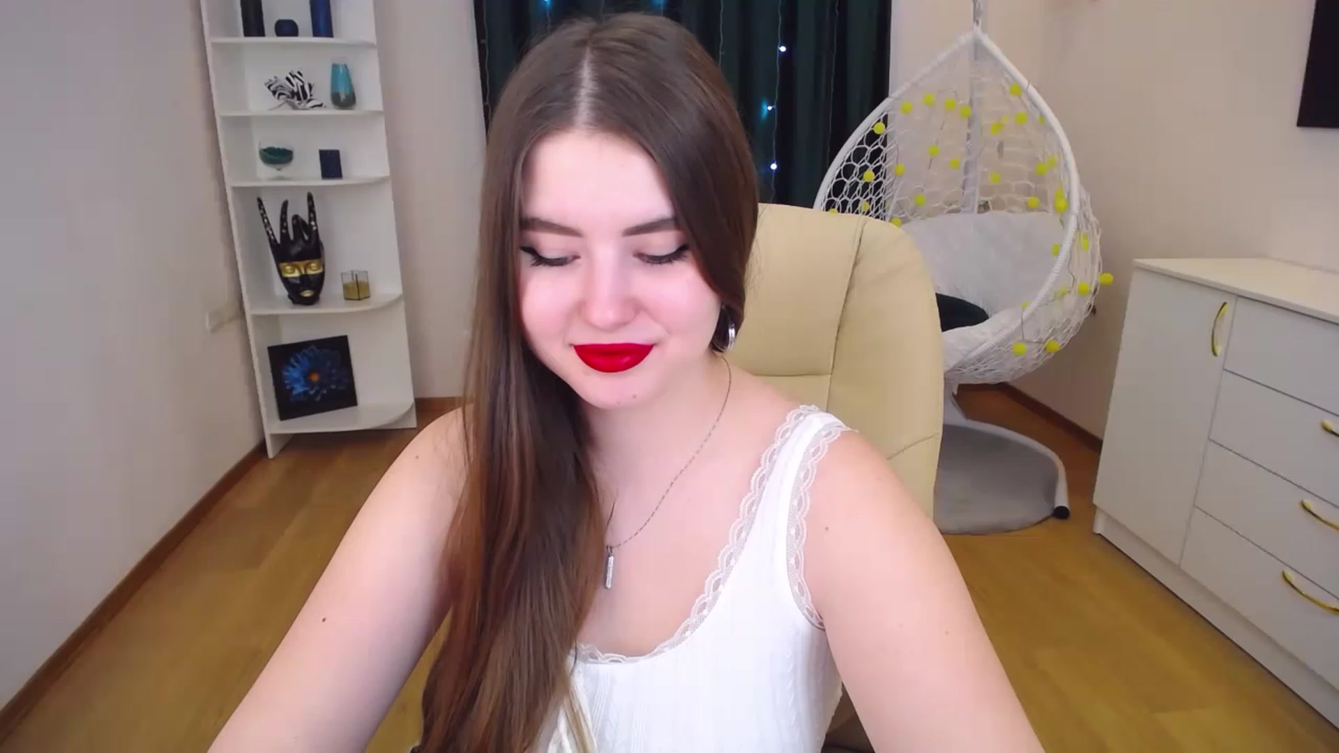 Gallery image thumbnail from AdmireMyEyes's myfreecams stream on, 01/15/2023, 09:58 image 15 of 20
