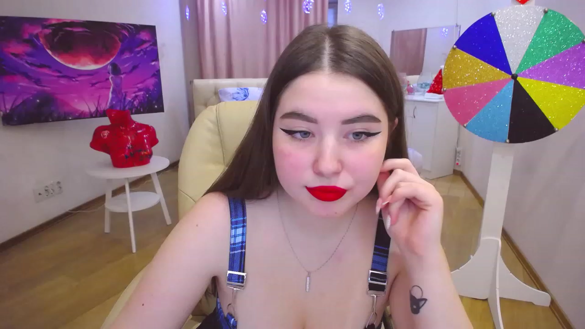 Gallery image thumbnail from AdmireMyEyes's myfreecams stream on, 01/17/2023, 06:51 image 15 of 20