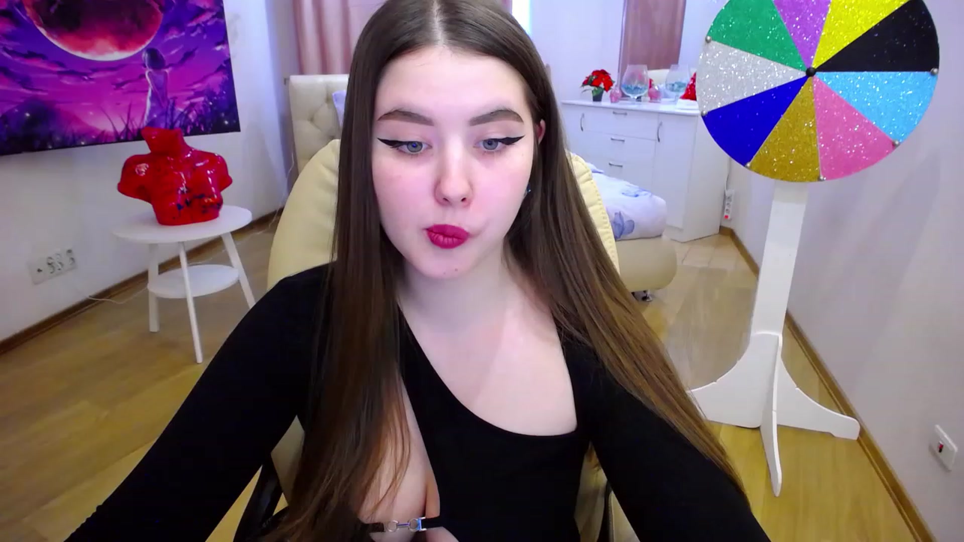 Gallery image thumbnail from AdmireMyEyes's myfreecams stream on, 01/20/2023, 09:29 image 17 of 20