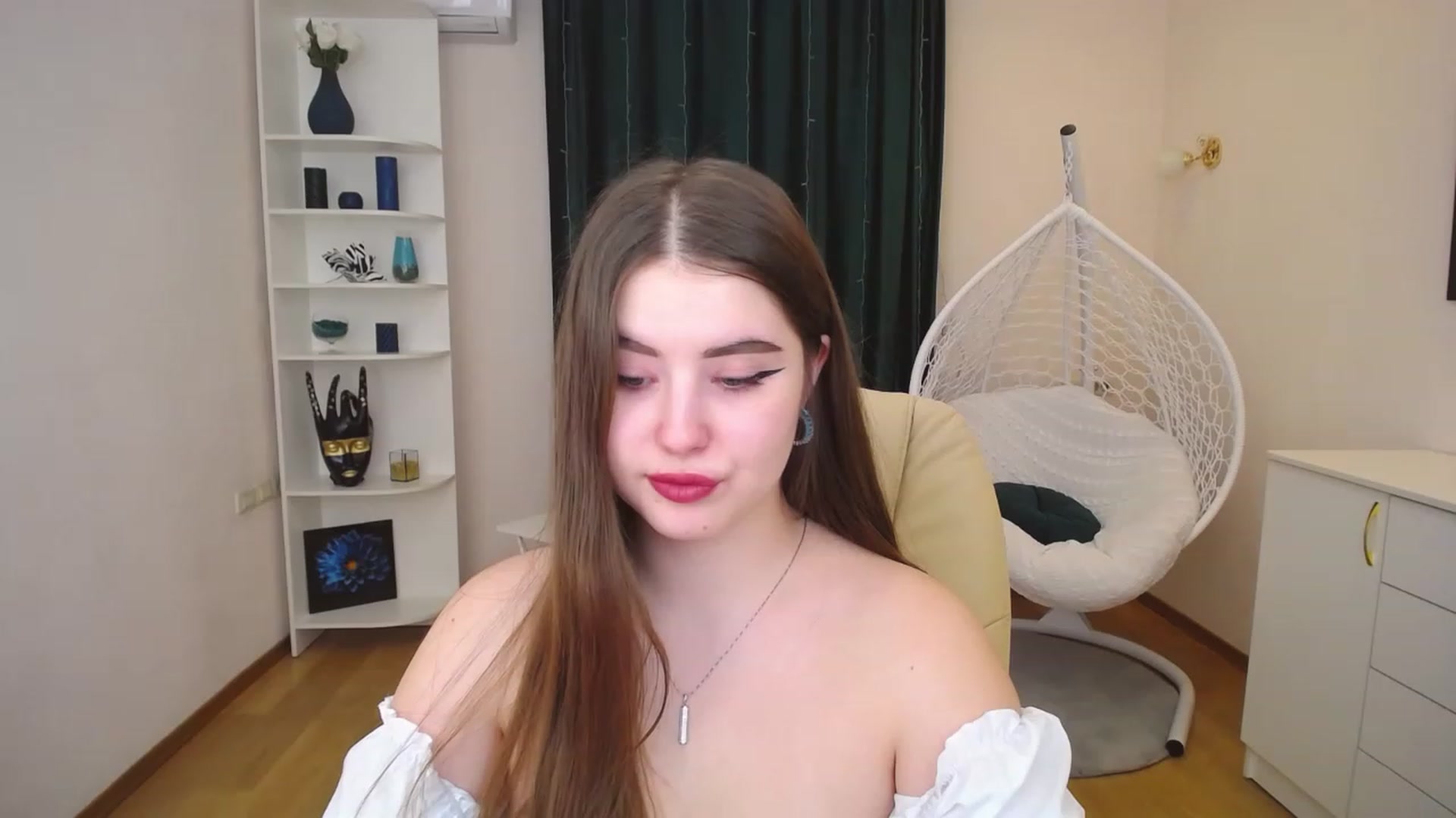 Gallery image thumbnail from AdmireMyEyes's myfreecams stream on, 01/21/2023, 10:12 image 6 of 20