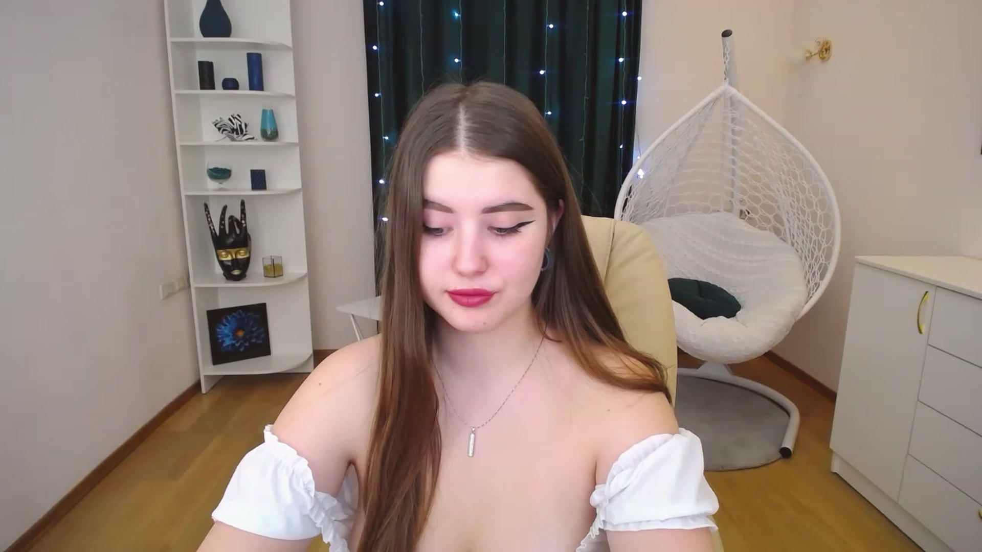 Gallery image thumbnail from AdmireMyEyes's myfreecams stream on, 01/21/2023, 10:12 image 10 of 20