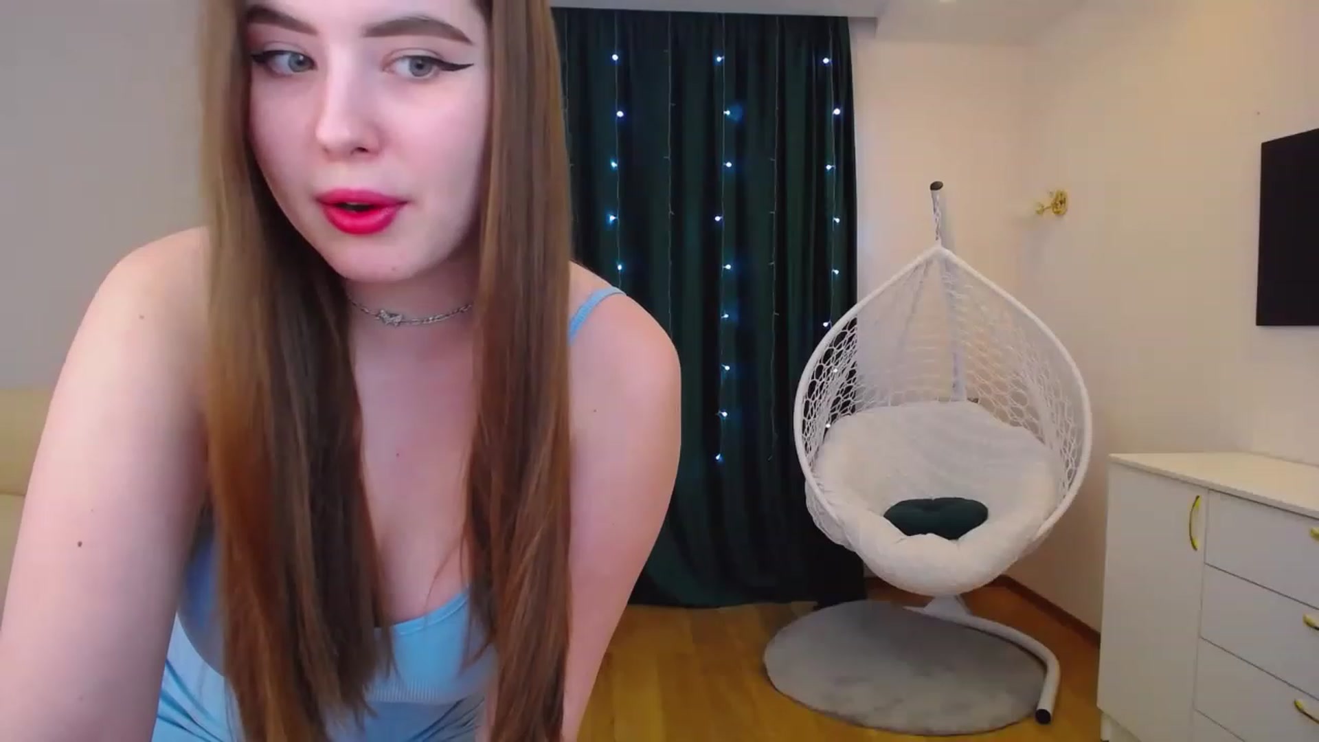 Gallery image thumbnail from AdmireMyEyes's myfreecams stream on, 02/06/2023, 08:58 image 13 of 20