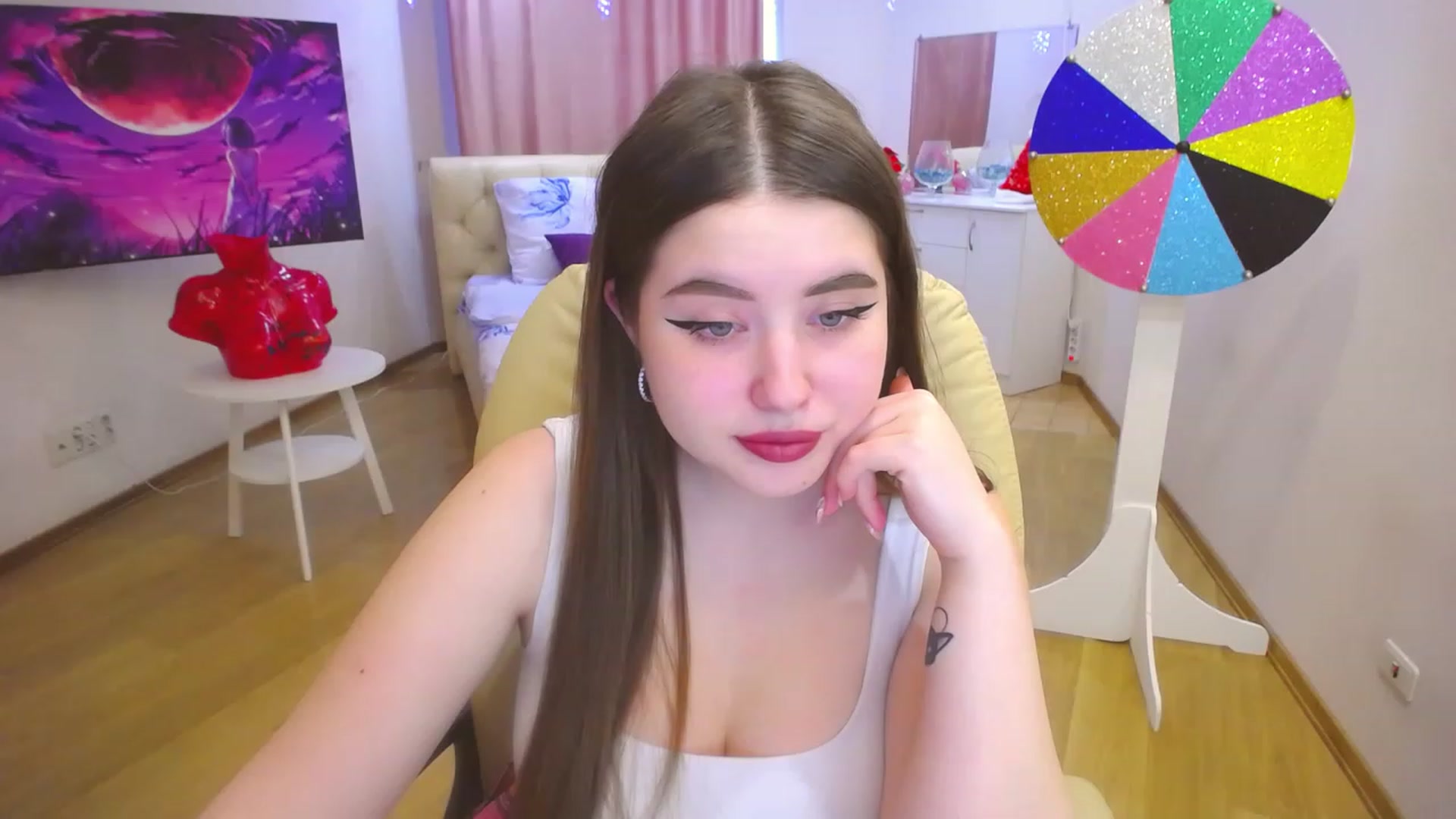 Gallery image thumbnail from AdmireMyEyes's myfreecams stream on, 02/09/2023, 08:21 image 4 of 20