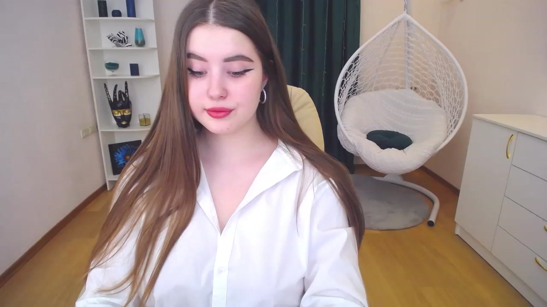 Gallery image thumbnail from AdmireMyEyes's myfreecams stream on, 02/10/2023, 07:35 image 11 of 20