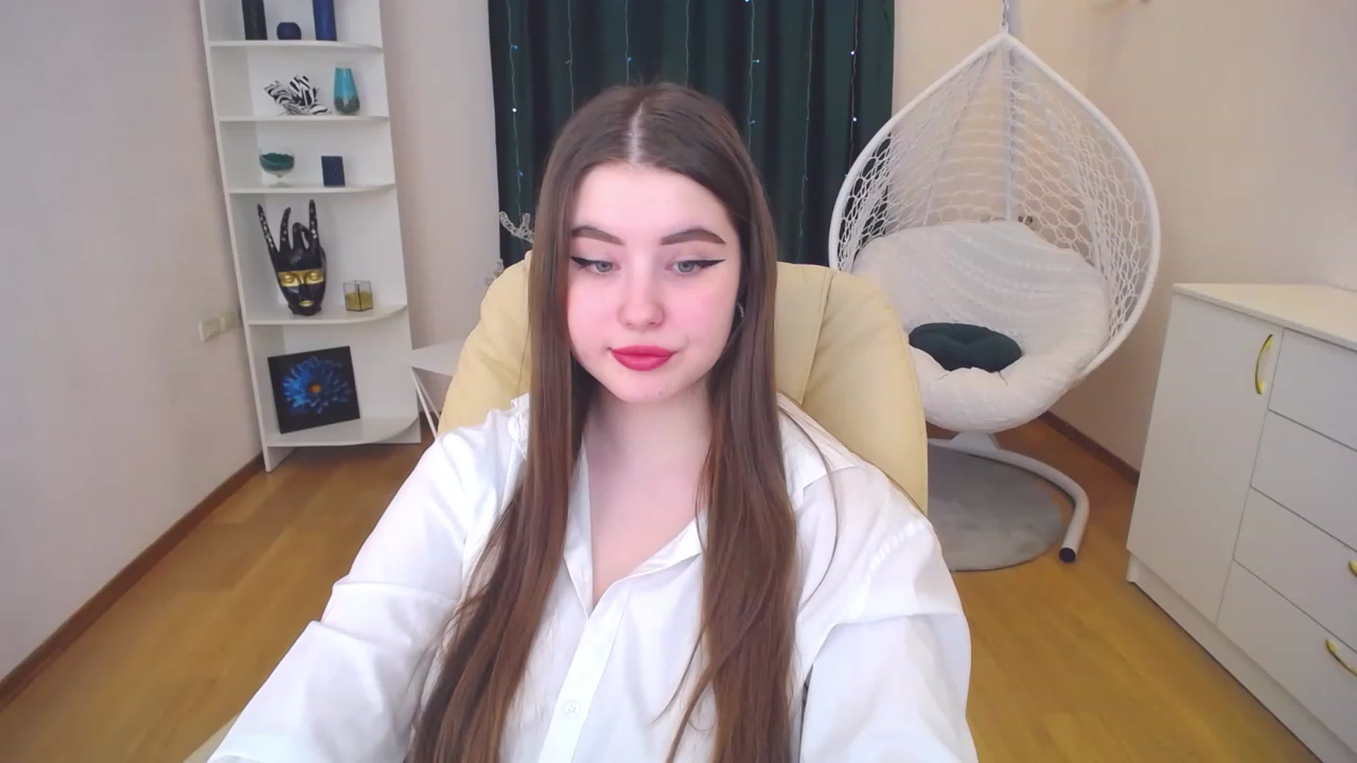 Gallery image thumbnail from AdmireMyEyes's myfreecams stream on, 02/10/2023, 07:35 image 16 of 20