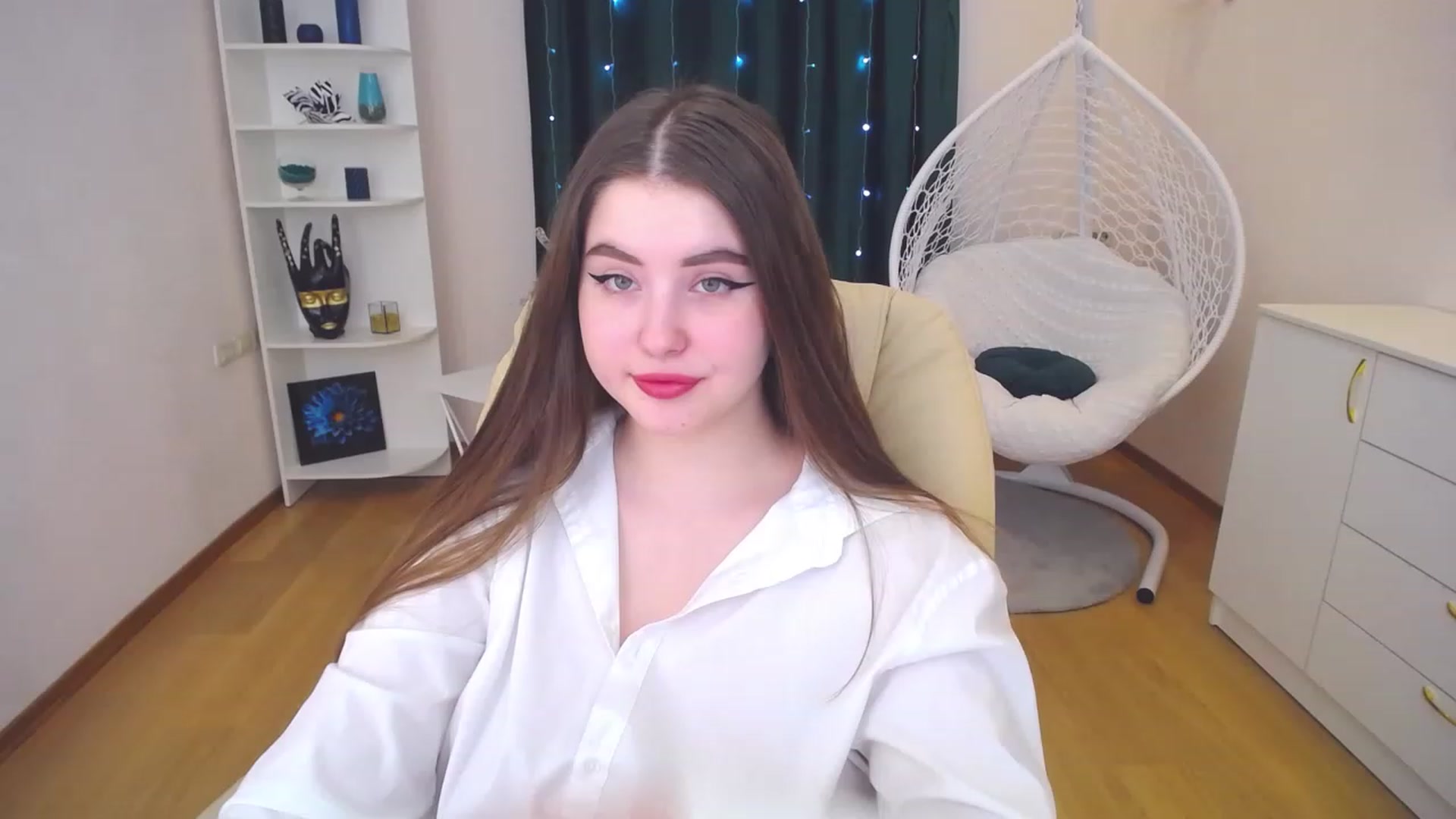 Gallery image thumbnail from AdmireMyEyes's myfreecams stream on, 02/10/2023, 07:35 image 14 of 20