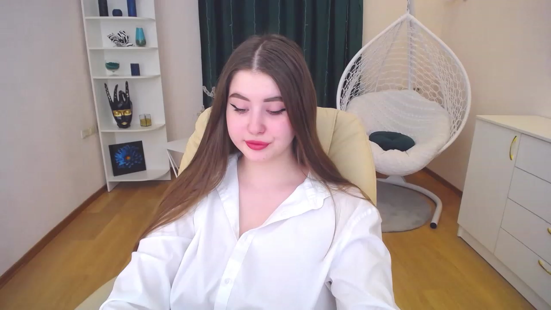 Gallery image thumbnail from AdmireMyEyes's myfreecams stream on, 02/10/2023, 07:35 image 13 of 20