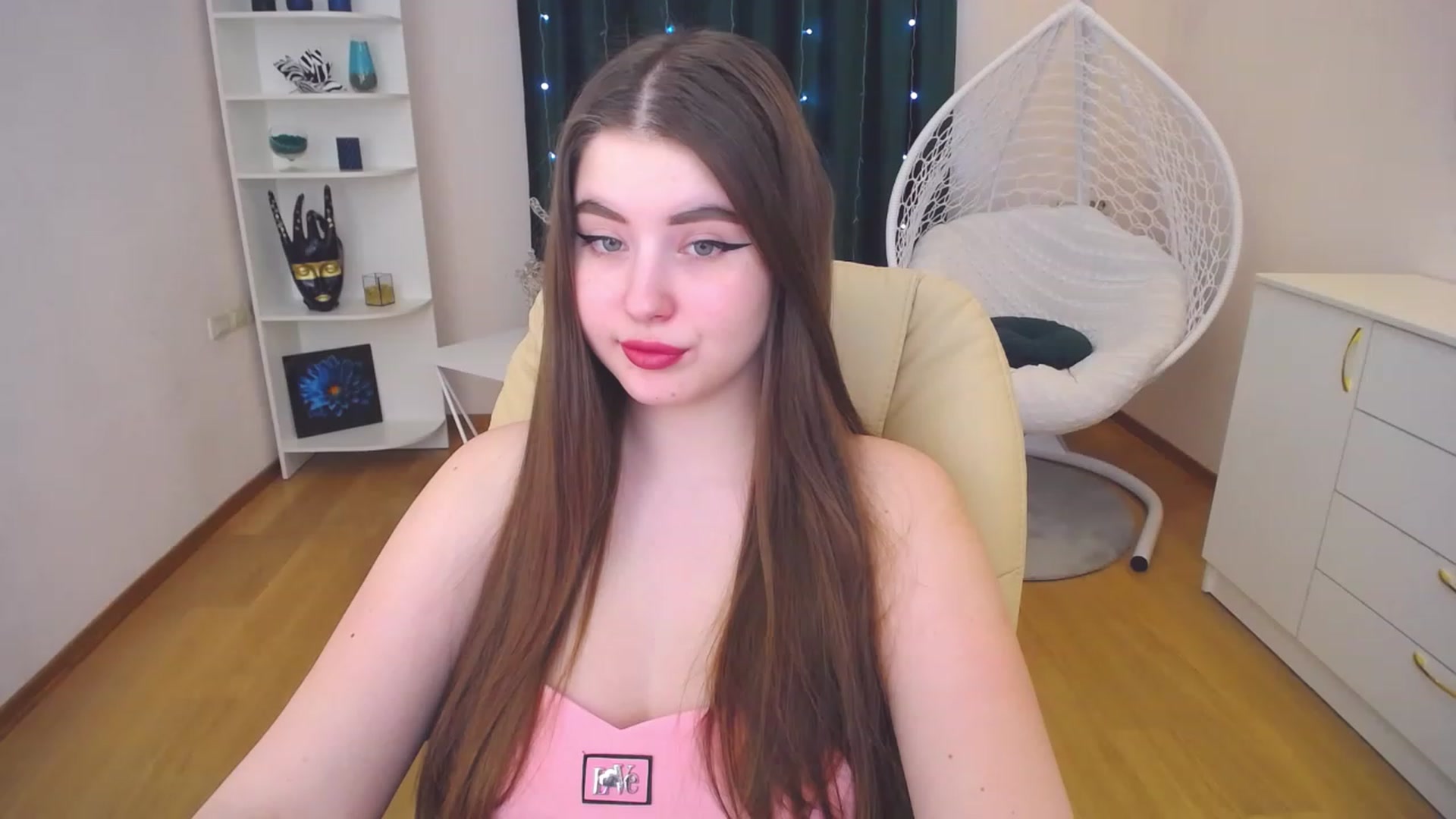 Gallery image thumbnail from AdmireMyEyes's myfreecams stream on, 02/10/2023, 09:31 image 12 of 20