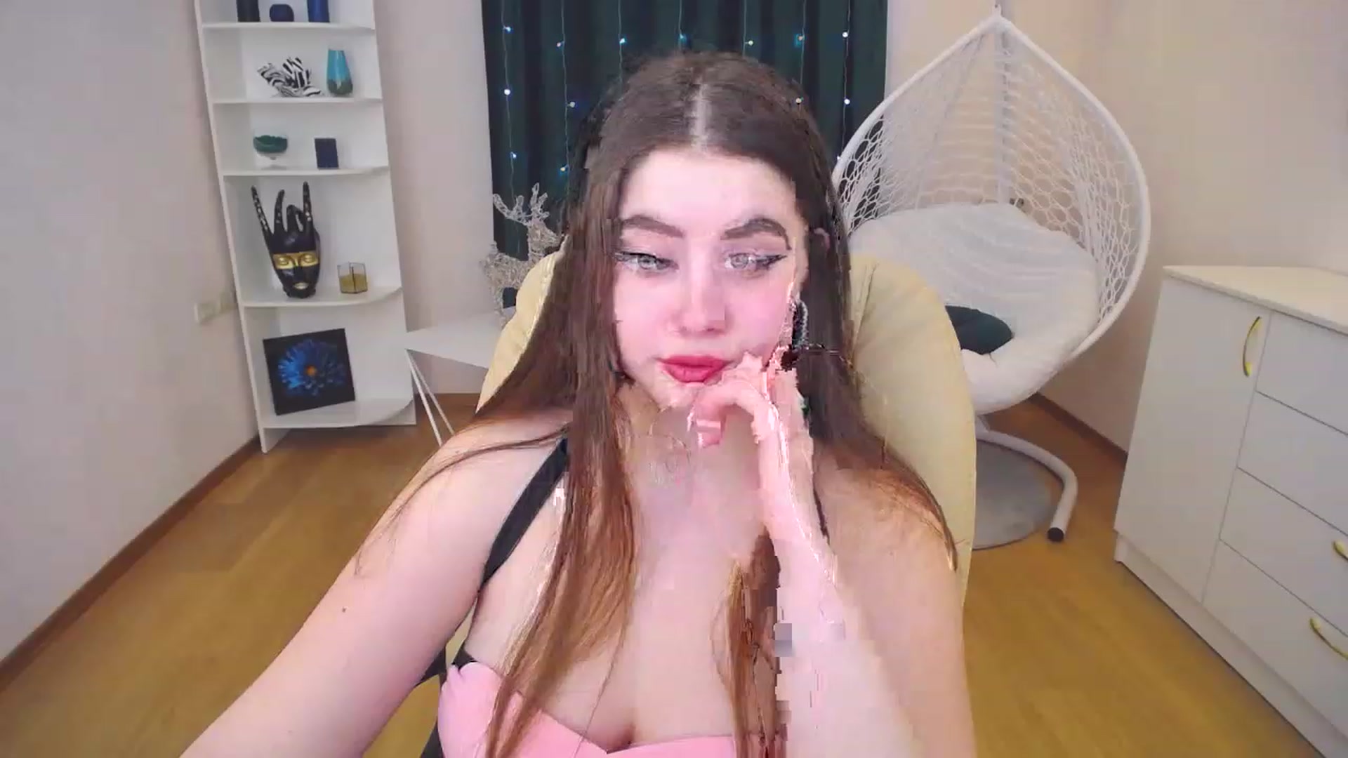 Gallery image thumbnail from AdmireMyEyes's myfreecams stream on, 02/10/2023, 09:41 image 15 of 20