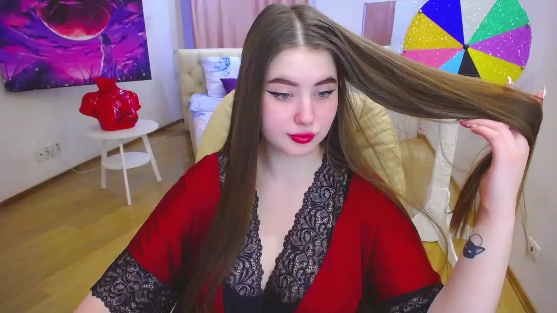 Gallery image thumbnail from AdmireMyEyes's myfreecams stream on, 02/13/2023, 07:46 image 16 of 20