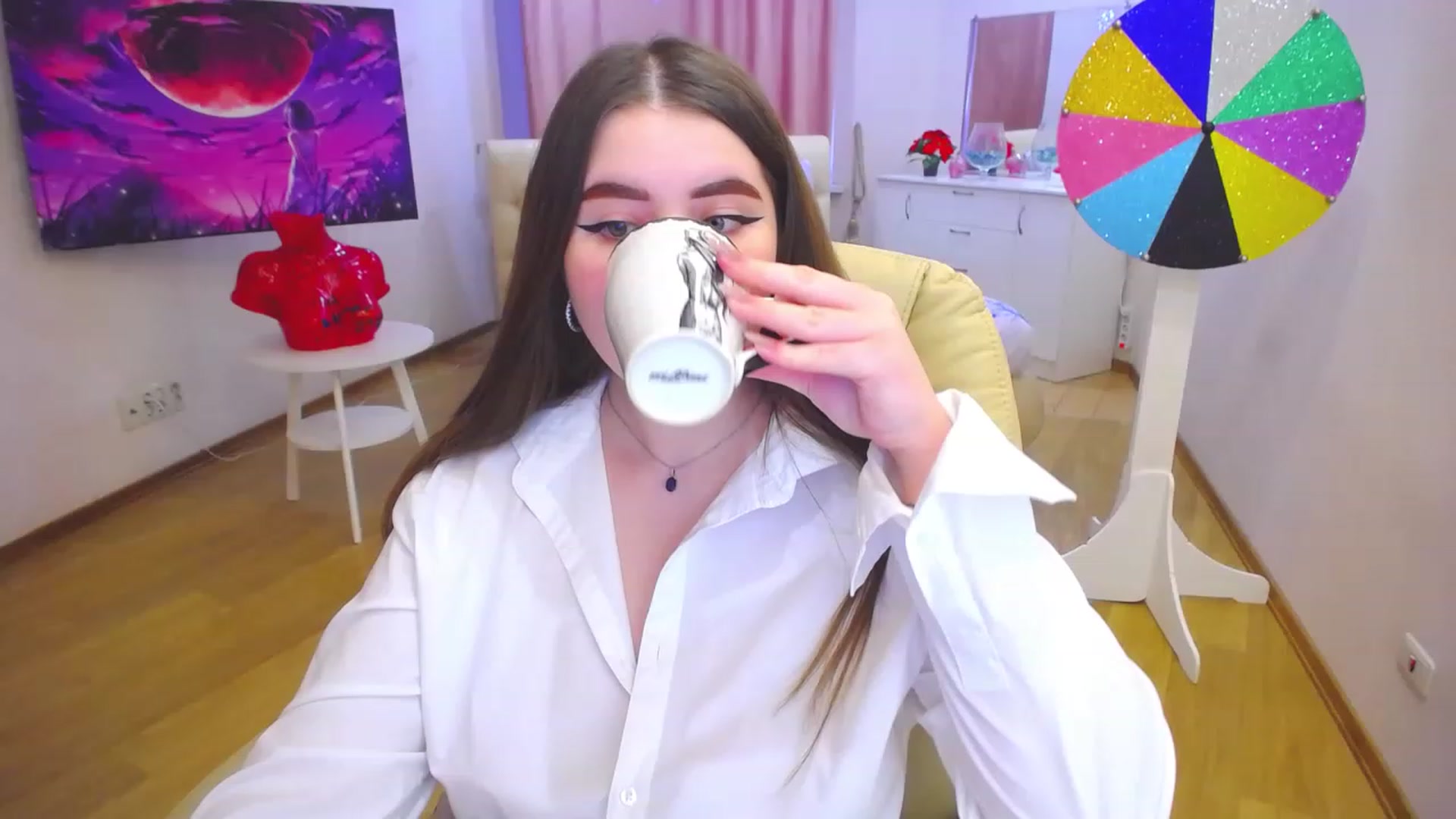 Gallery image thumbnail from AdmireMyEyes's myfreecams stream on, 02/16/2023, 07:47 image 18 of 20