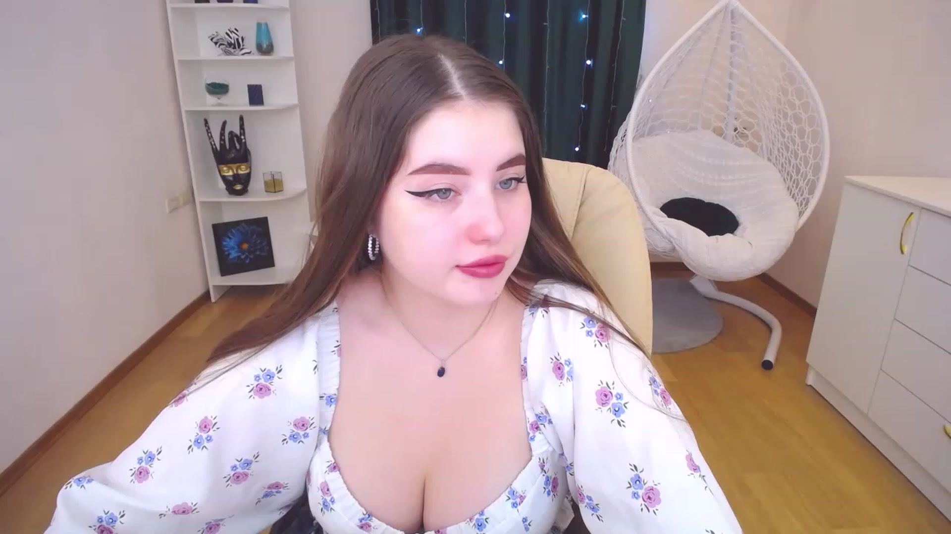 Gallery image thumbnail from AdmireMyEyes's myfreecams stream on, 02/23/2023, 09:52 image 14 of 20