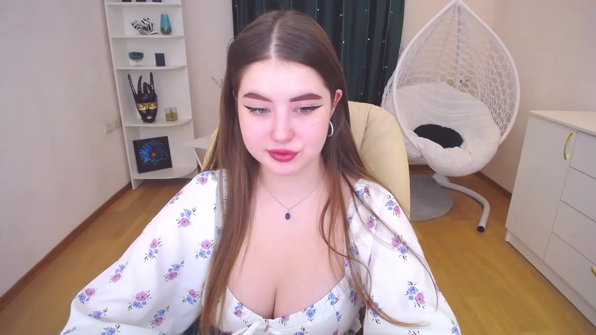 Gallery image thumbnail from AdmireMyEyes's myfreecams stream on, 02/23/2023, 09:52 image 19 of 20