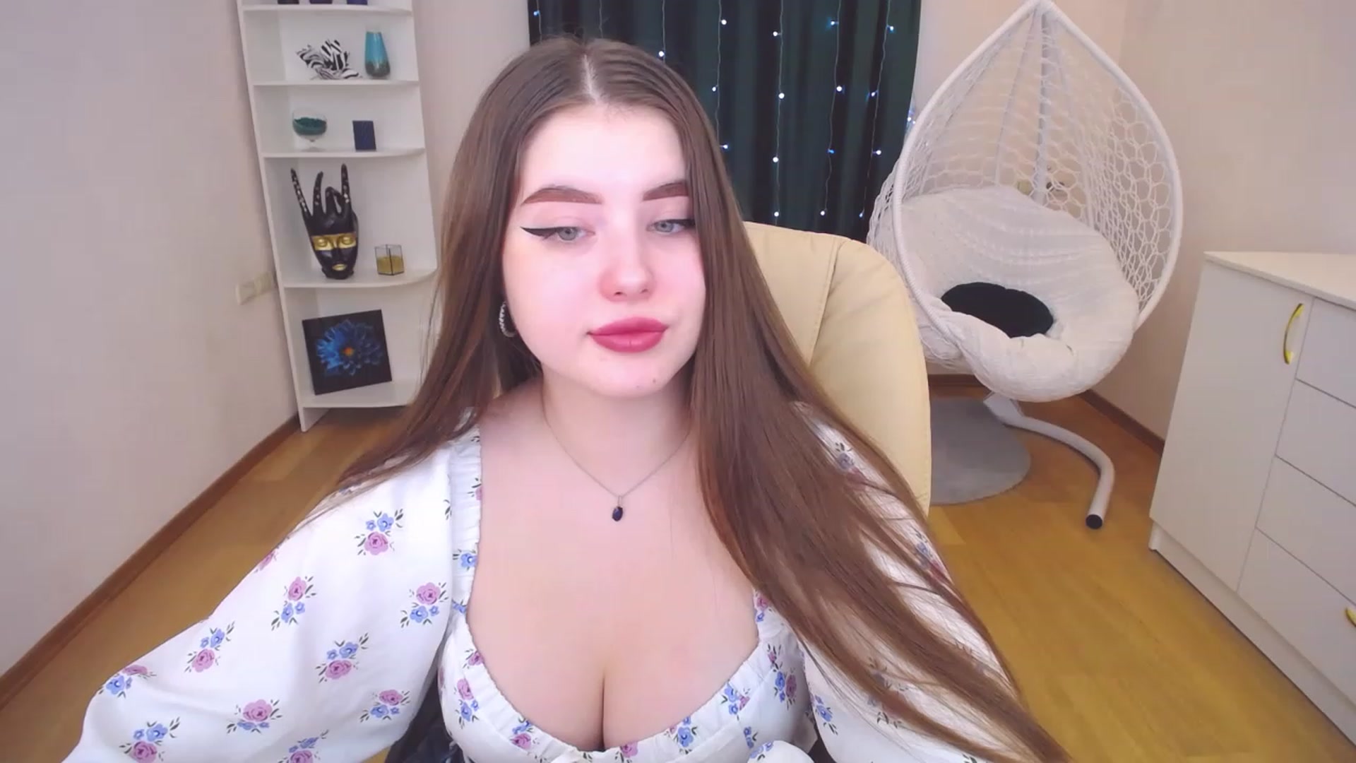 Gallery image thumbnail from AdmireMyEyes's myfreecams stream on, 02/23/2023, 09:52 image 15 of 20