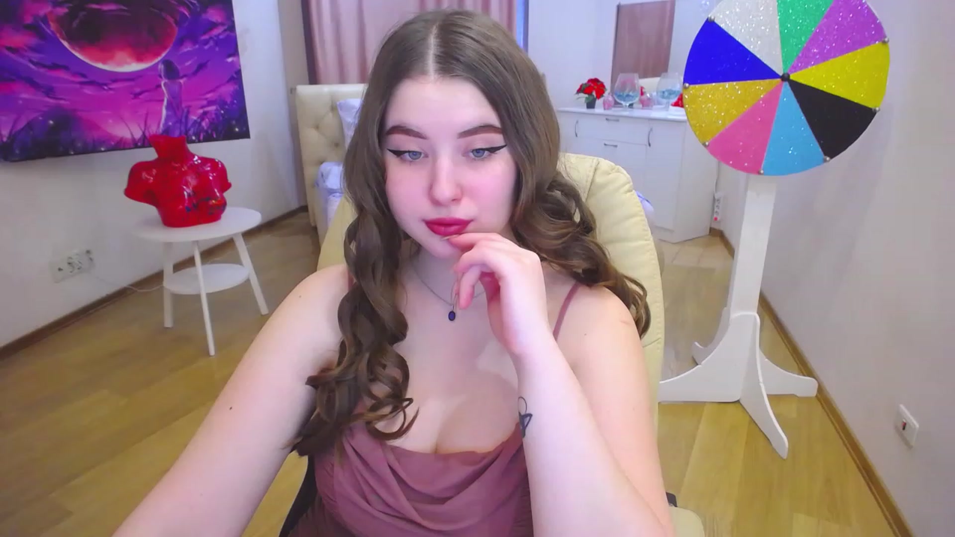 Gallery image thumbnail from AdmireMyEyes's myfreecams stream on, 02/24/2023, 14:14 image 11 of 20