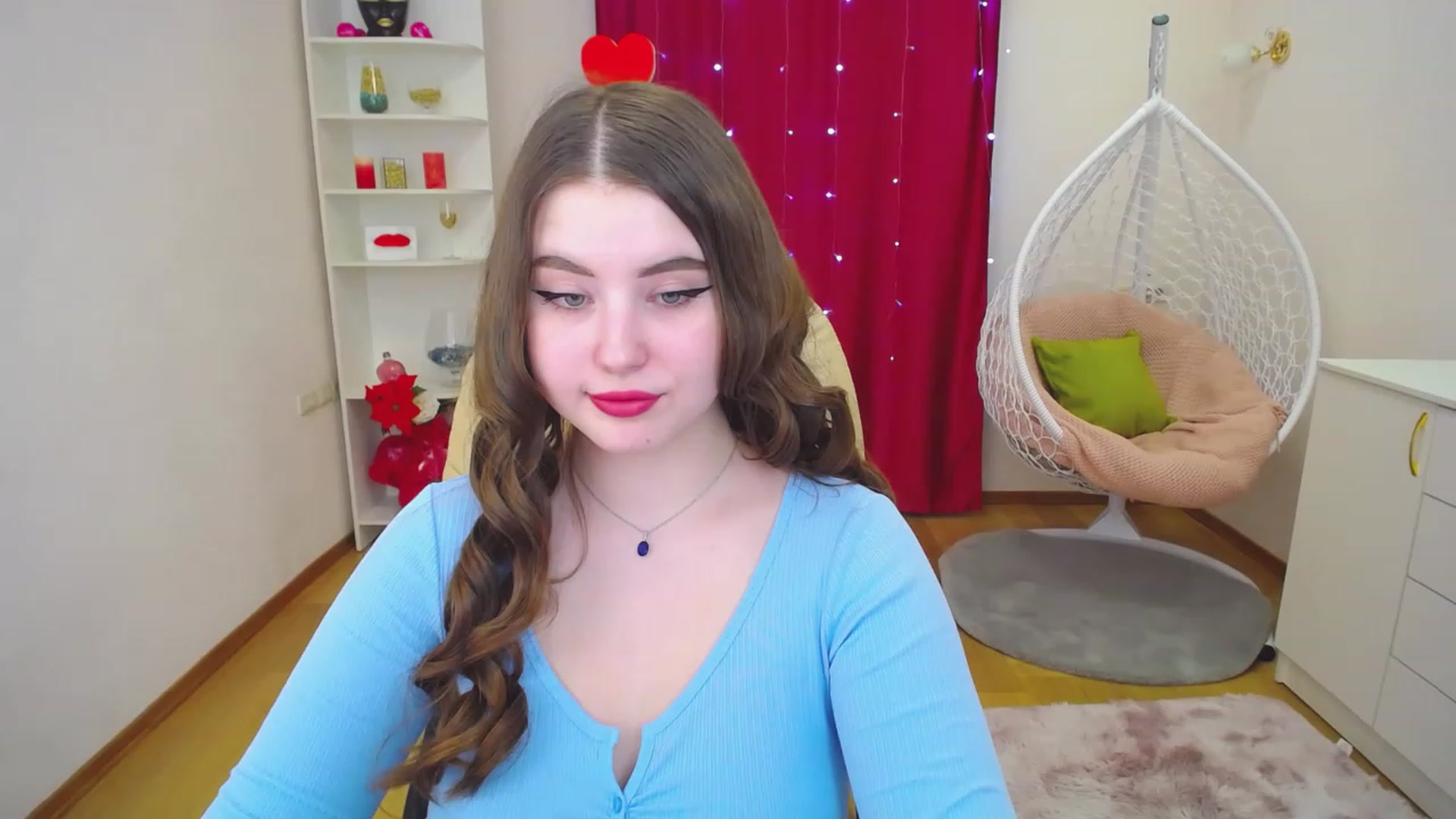 Gallery image thumbnail from AdmireMyEyes's myfreecams stream on, 03/05/2023, 12:33 image 18 of 20