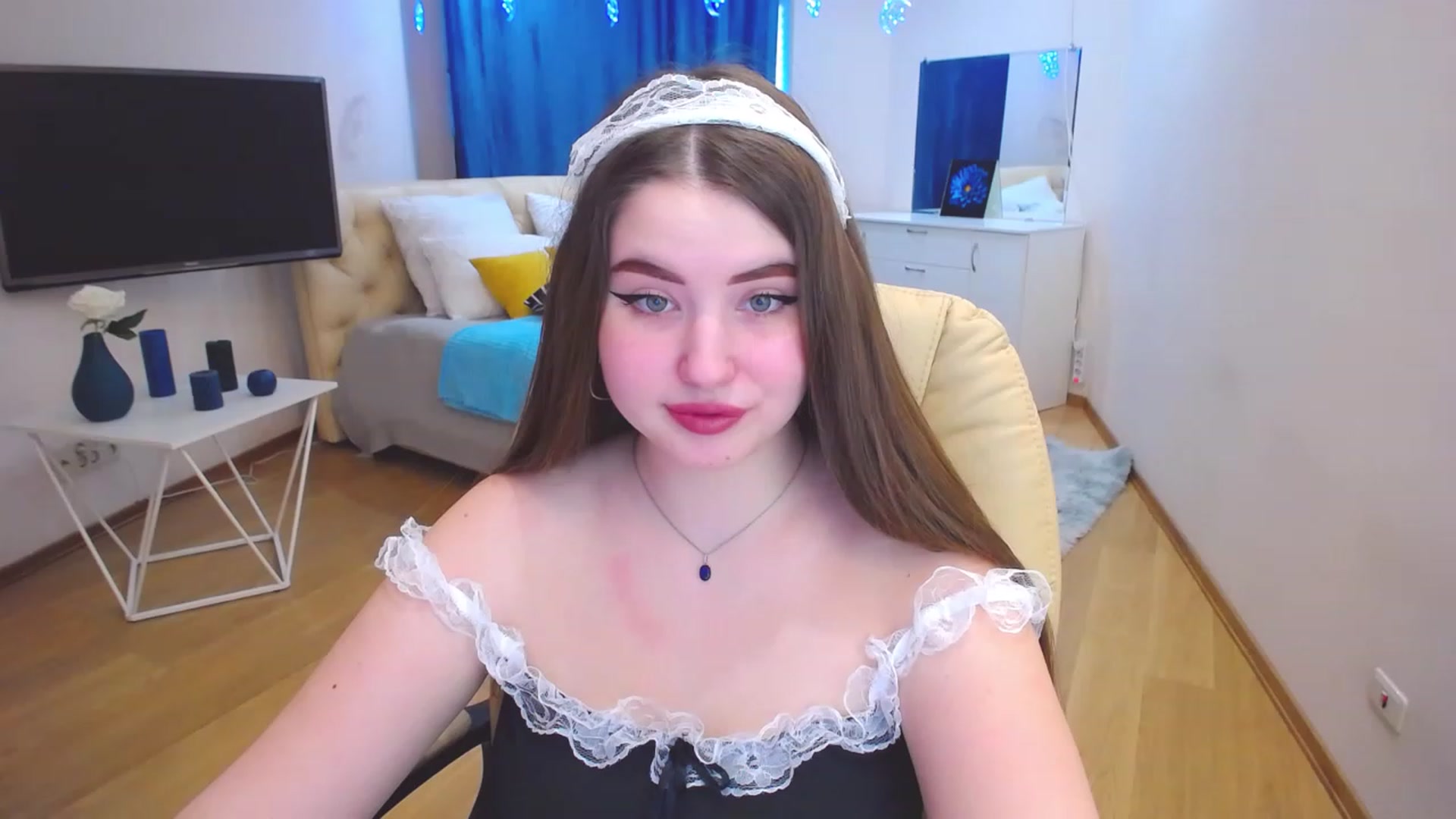 Gallery image thumbnail from AdmireMyEyes's myfreecams stream on, 03/07/2023, 07:46 image 1 of 20