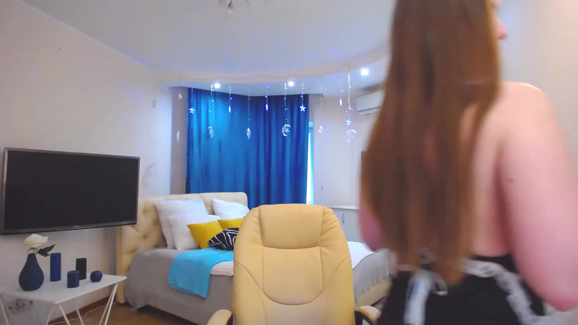 Gallery image thumbnail from AdmireMyEyes's myfreecams stream on, 03/07/2023, 07:46 image 6 of 20