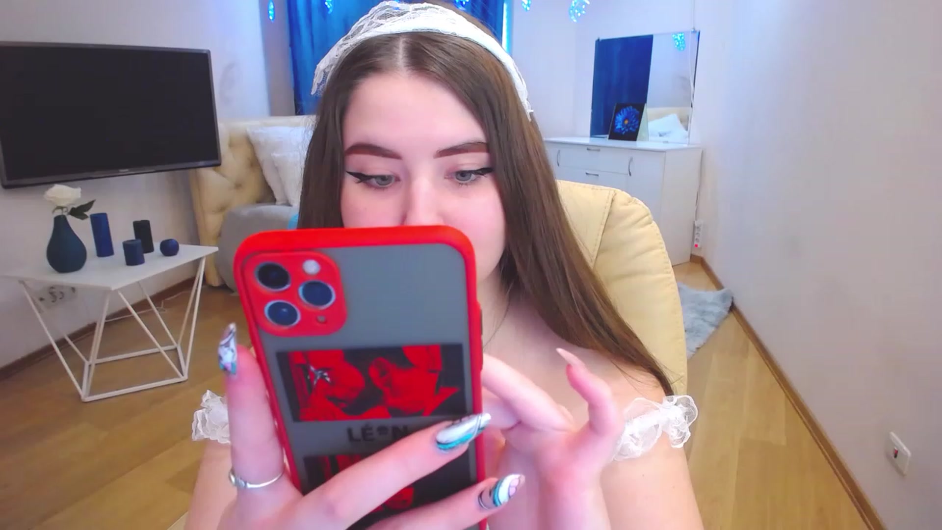 Gallery image thumbnail from AdmireMyEyes's myfreecams stream on, 03/07/2023, 07:46 image 3 of 20