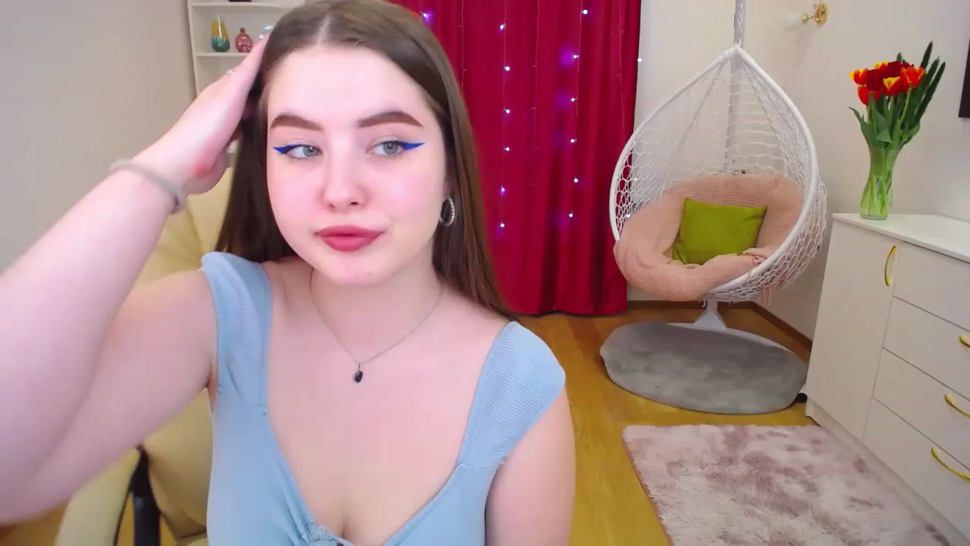 Gallery image thumbnail from AdmireMyEyes's myfreecams stream on, 03/08/2023, 07:45 image 13 of 20