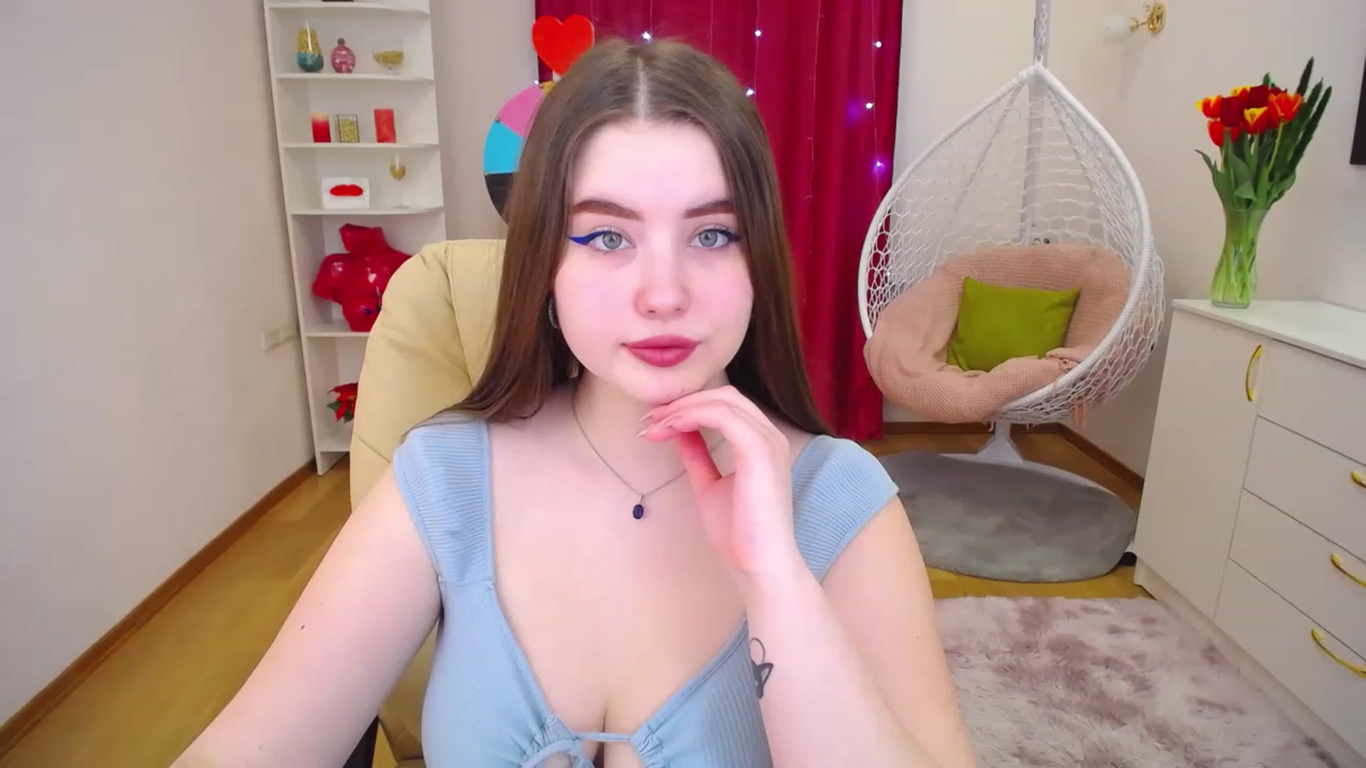Gallery image thumbnail from AdmireMyEyes's myfreecams stream on, 03/08/2023, 07:45 image 16 of 20