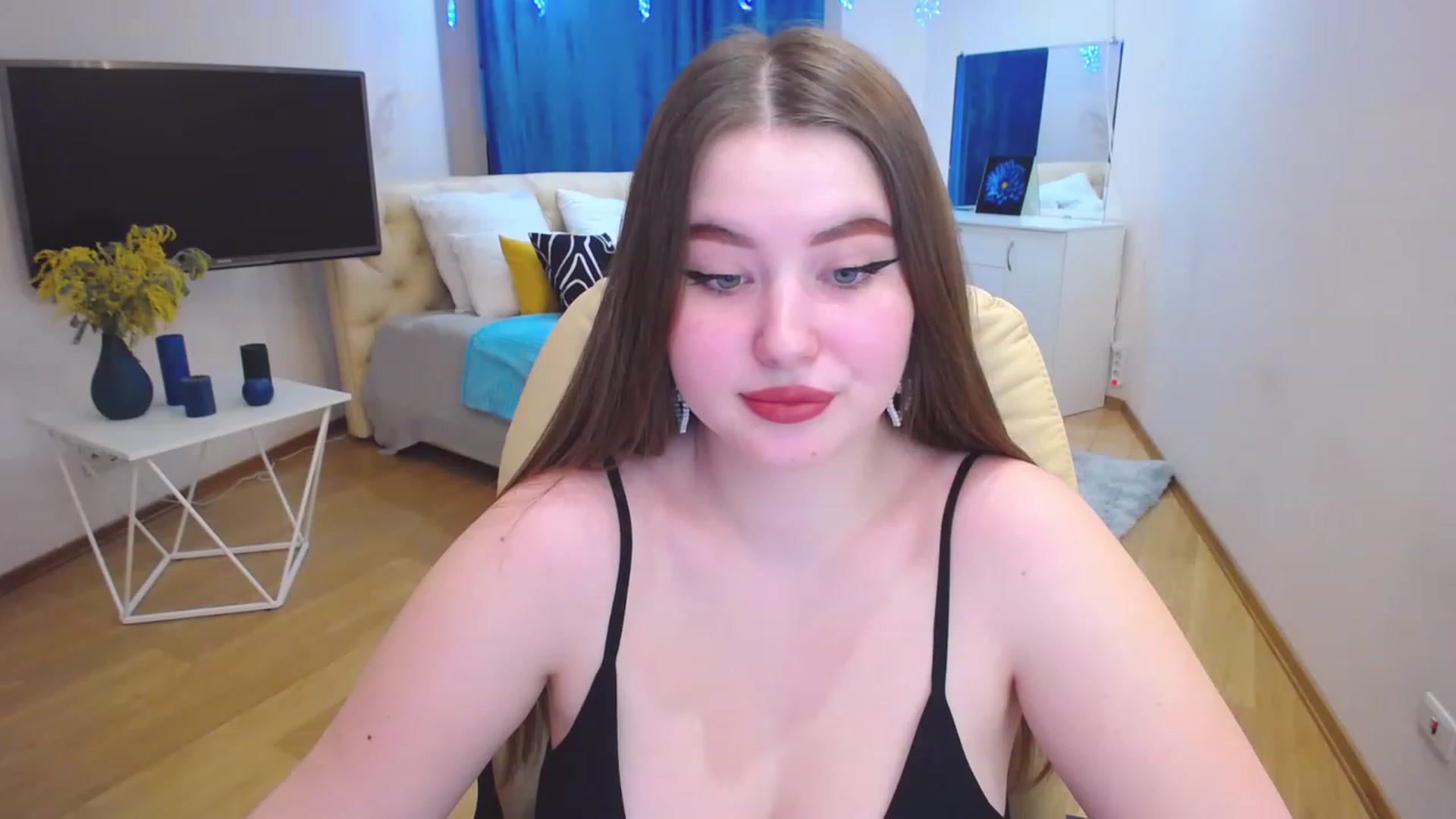 Gallery image thumbnail from AdmireMyEyes's myfreecams stream on, 03/10/2023, 12:48 image 5 of 20