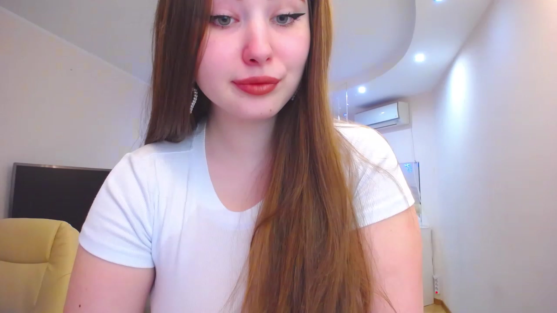 Gallery image thumbnail from AdmireMyEyes's myfreecams stream on, 03/10/2023, 14:47 image 1 of 20