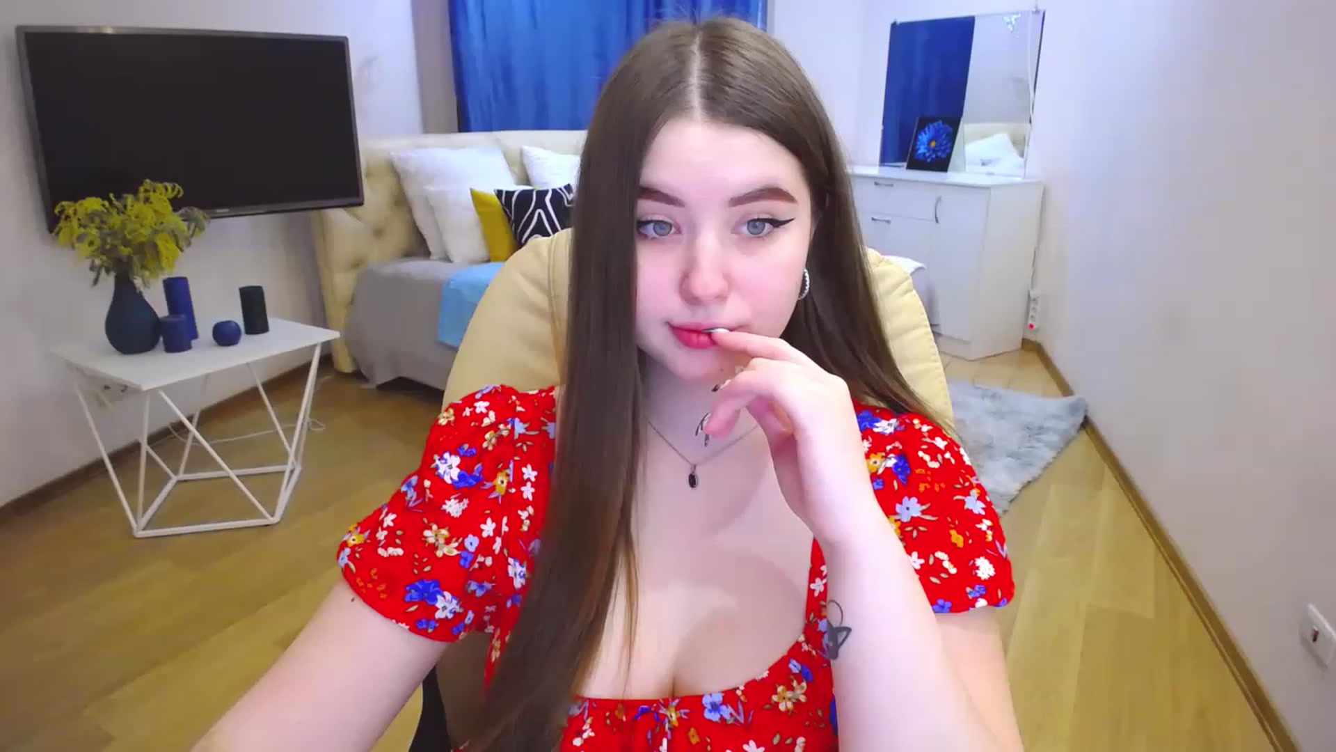 Gallery image thumbnail from AdmireMyEyes's myfreecams stream on, 03/12/2023, 08:45 image 2 of 20